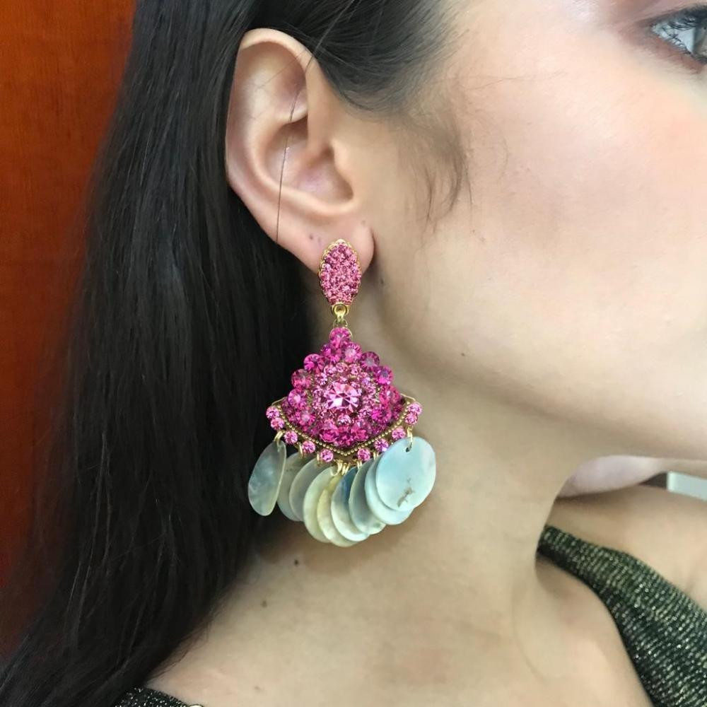 Brinco com franja madrepérolas