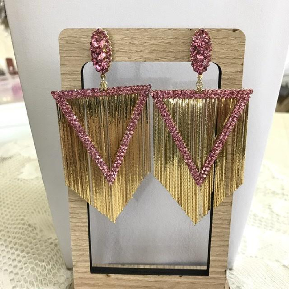 brinco com franja e strass