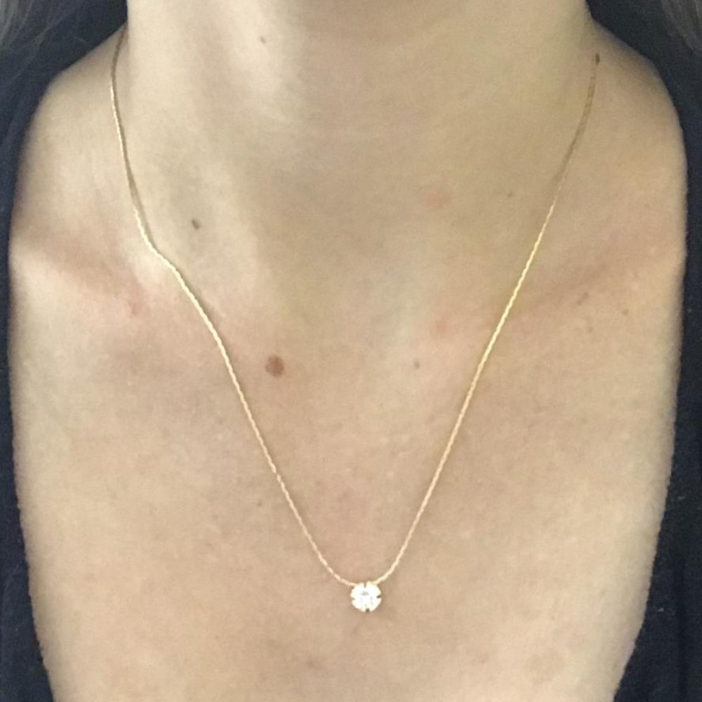 Colar ponto de luz com zircônia folheado a ouro 18k