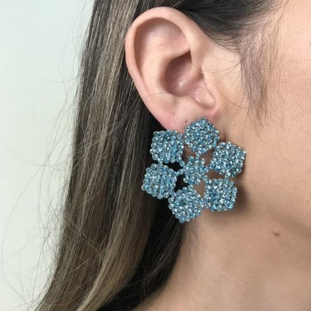 Brinco flor com strass