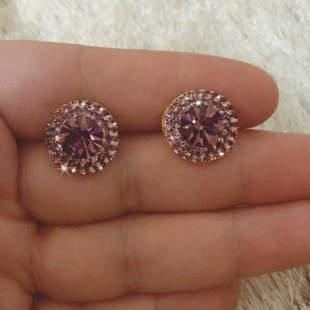 Brinco Ponteira Redonda com Strass