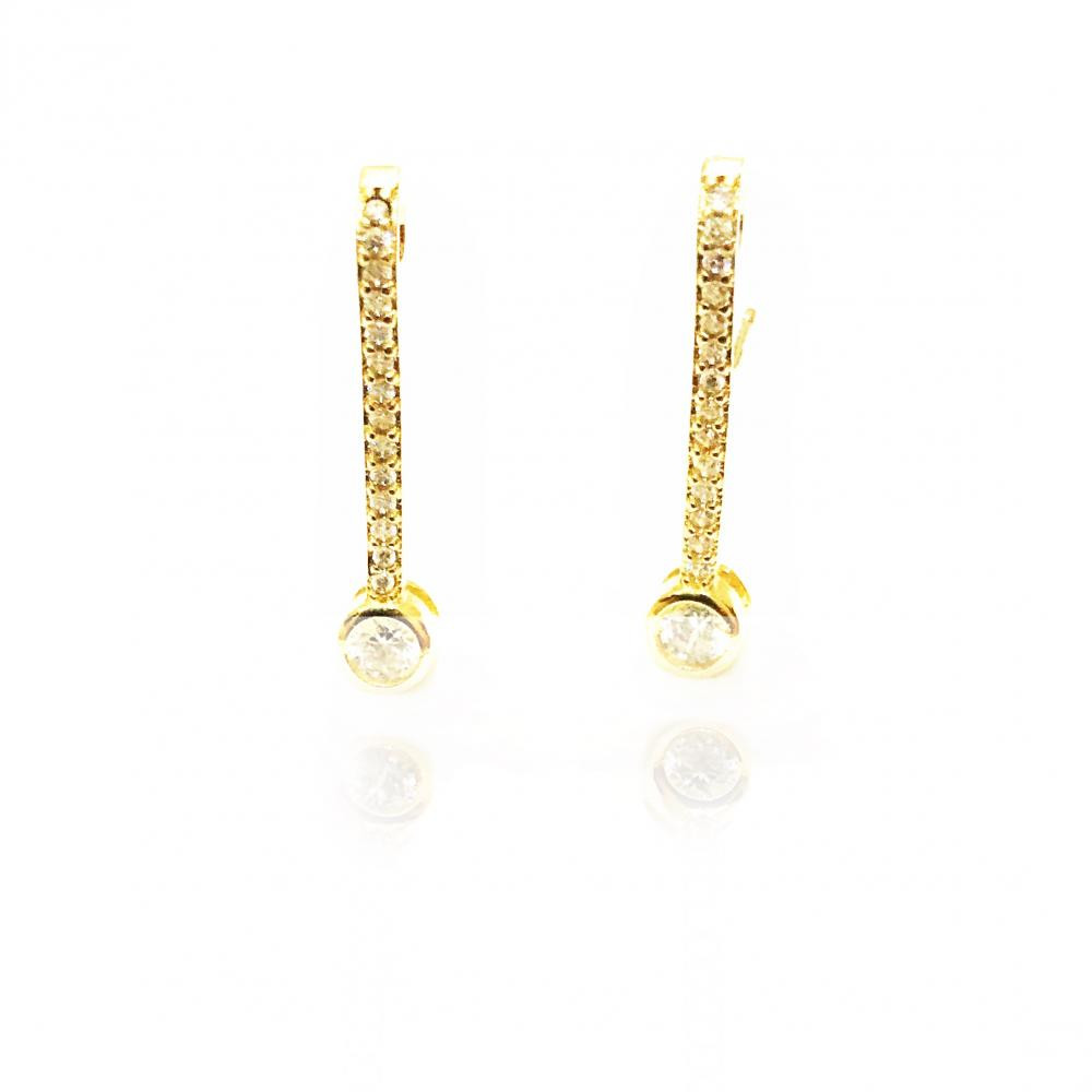 Brinco earcuff com zircônia Folheado a ouro 18kg