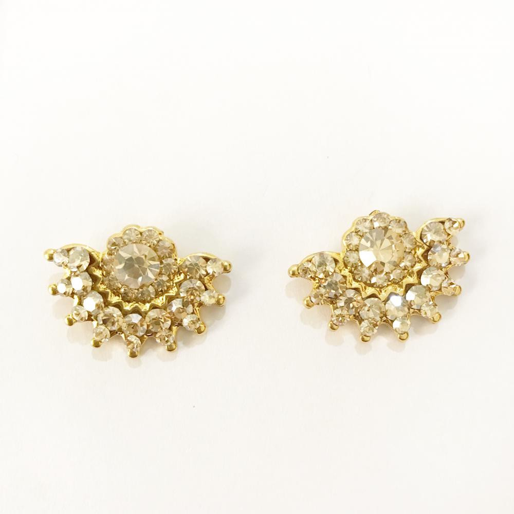Brinco pequeno Leque com strass folheado a ouro 18k