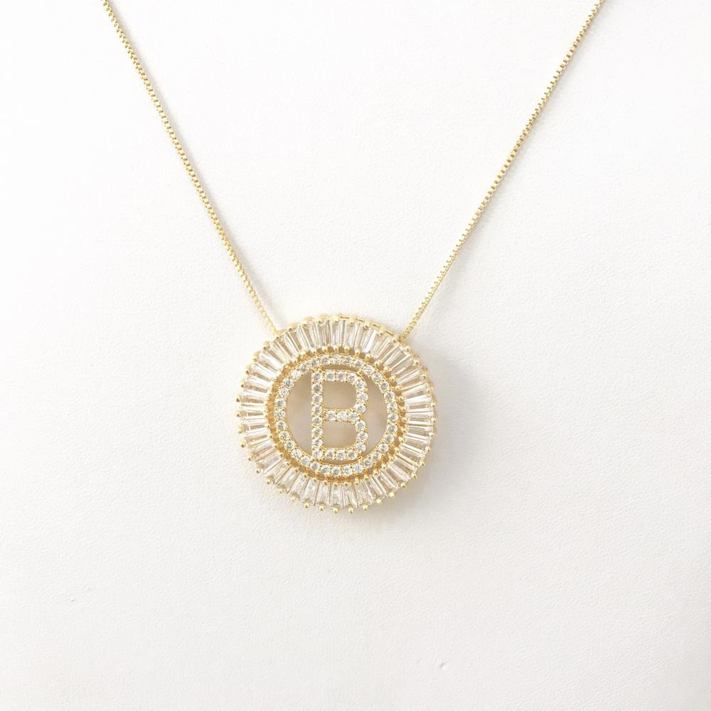 Colar Mandala de Letra Personalizado 