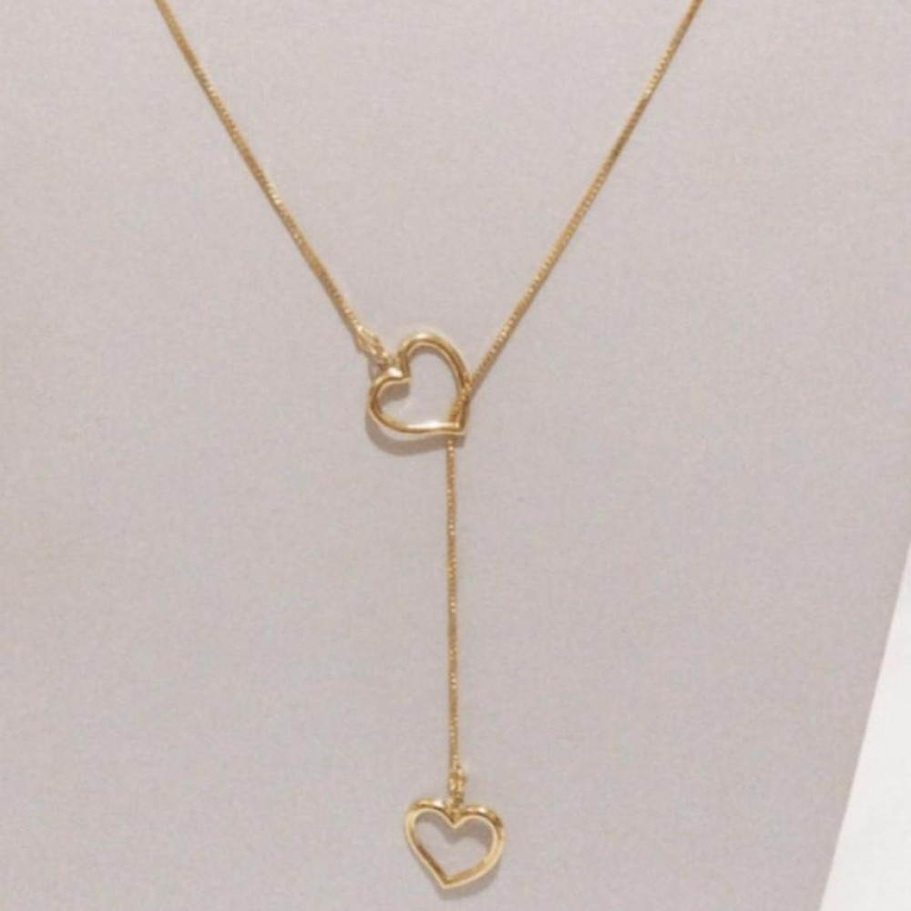 Colar com pingente de coração modelo gravata folheado a ouro 18k