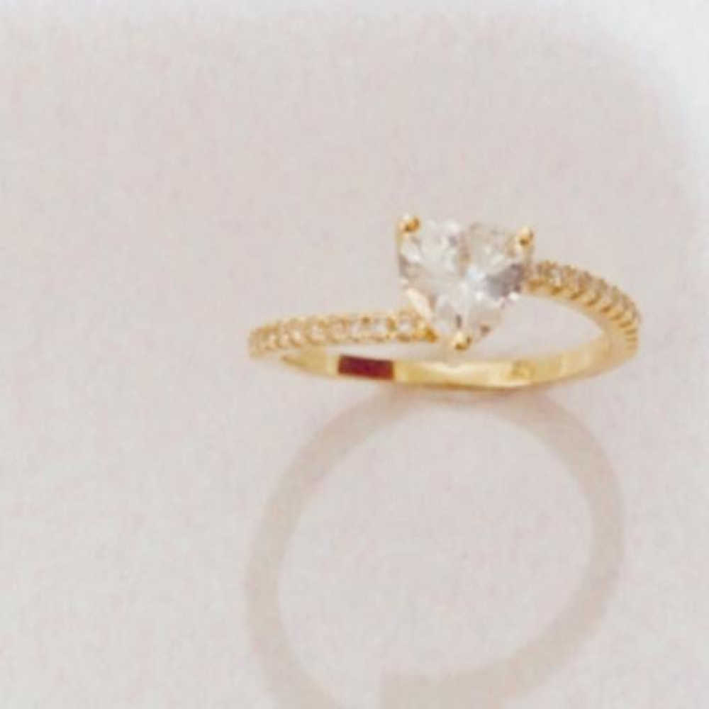 Anel Solitário de noivado com zircônia cravejado Folheado a ouro 18k