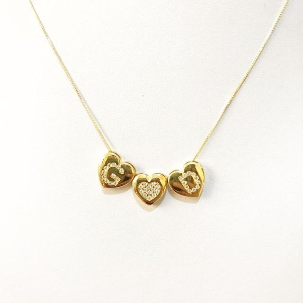 Colar Personalizado coração com letra cravejada (Escolha seu Banho)