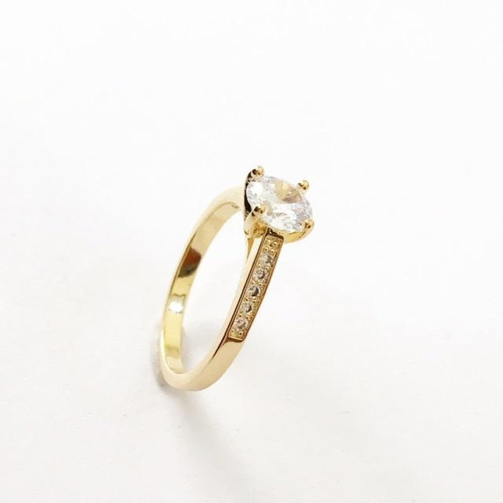 Anel cravejado com zircônia Folheado a ouro18k