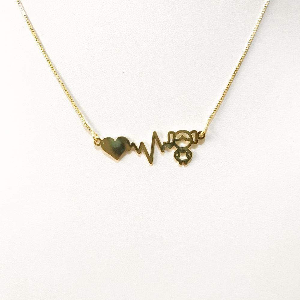 Colar Batimentos com pingente folheado a ouro 18k