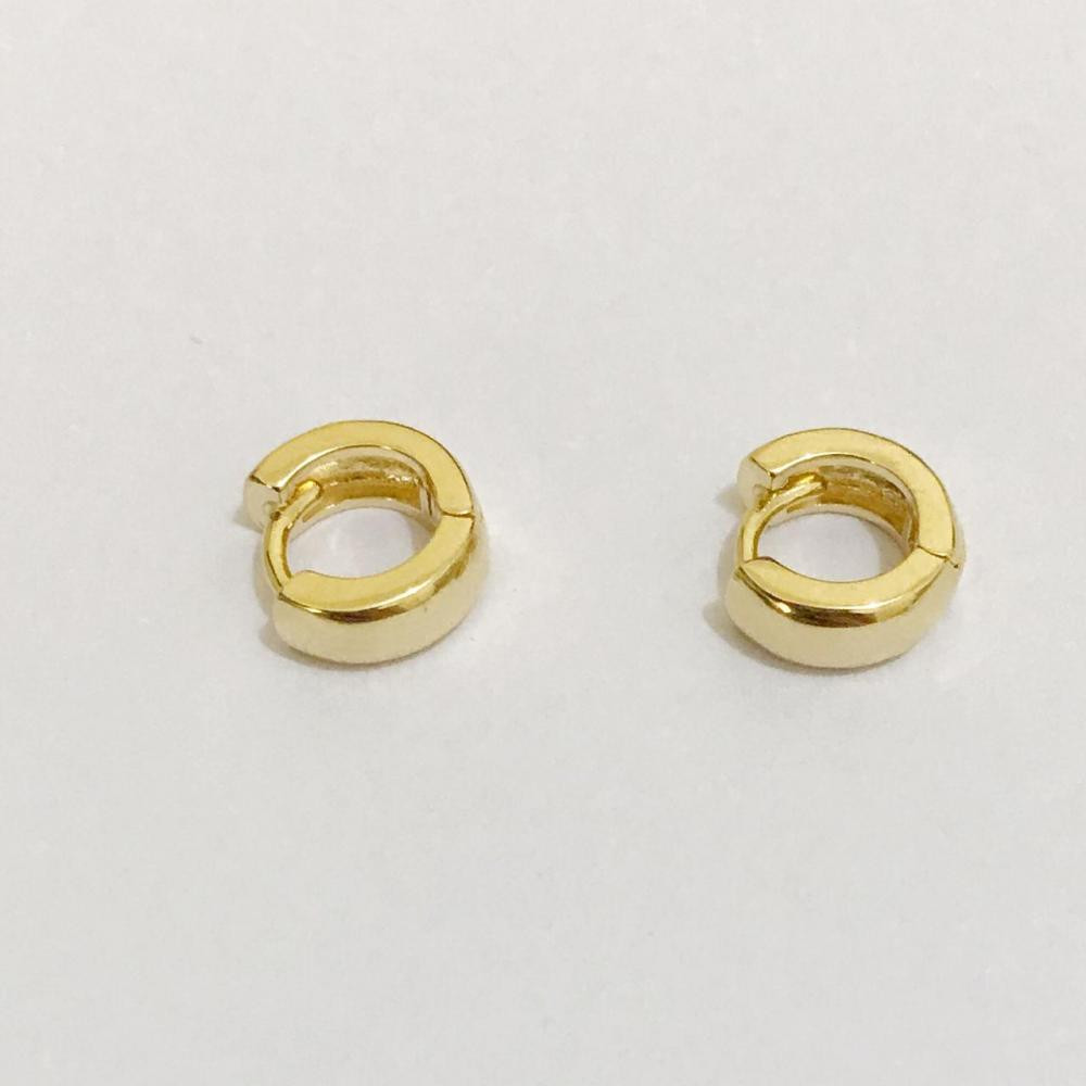 Brinco de argola mini folheado a ouro 18k