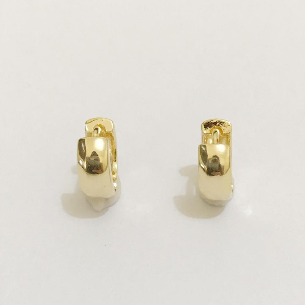 Brinco de argola mini folheado a ouro 18k