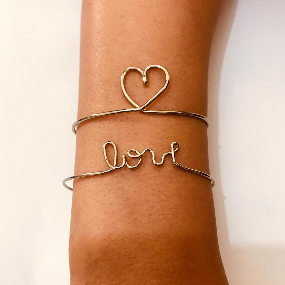 Pulseira Bracelete fino com coração prata ródio branco