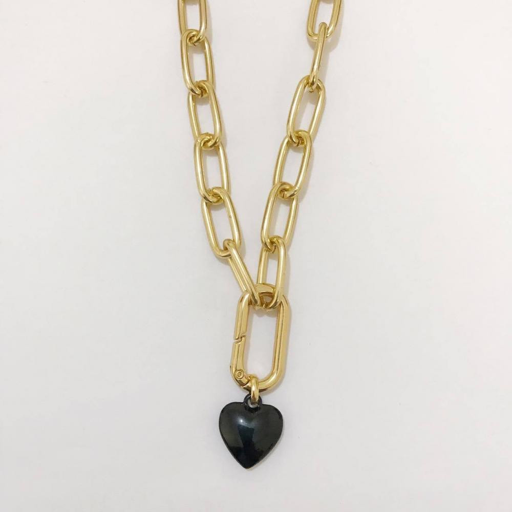 Colar de elo cartier com coração preto pequeno folheada em ouro 18k