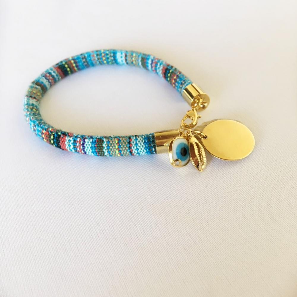 Pulseira com cordão étnico colorido com pingentes folheado a ouro 18k 