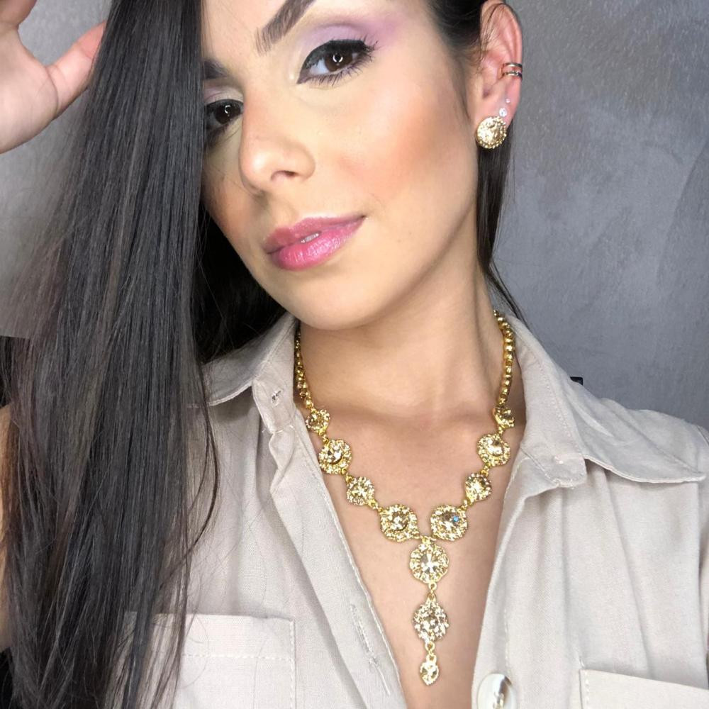 Colar de festa com strass e gravata  folheado a ouro 18k