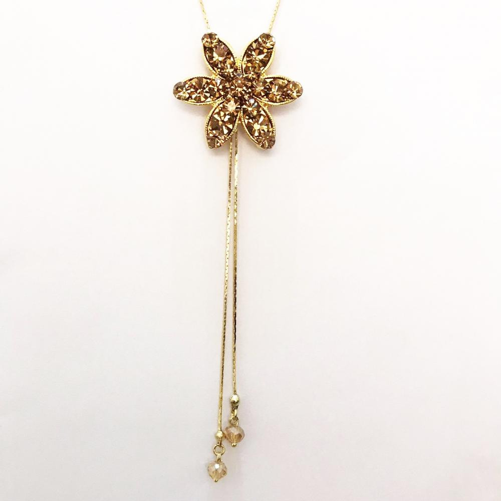 Colar gravata  de festa com flor de strass folheado a ouro 18k