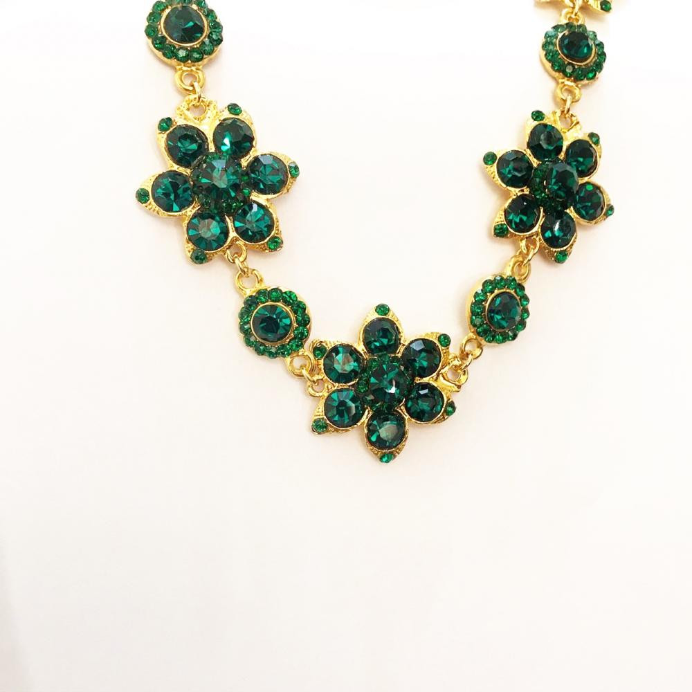 Colar de festa com flores de strass folheado a ouro 18k 