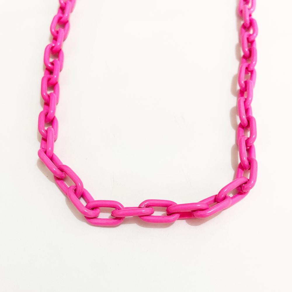 Colar com elos coloridos na cor pink