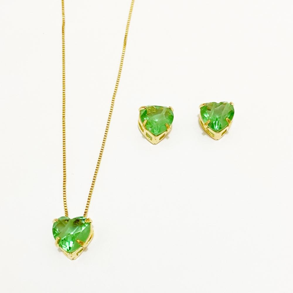 Conjunto com pingente de coração com zircônia cravejada folheada a ouro 18k