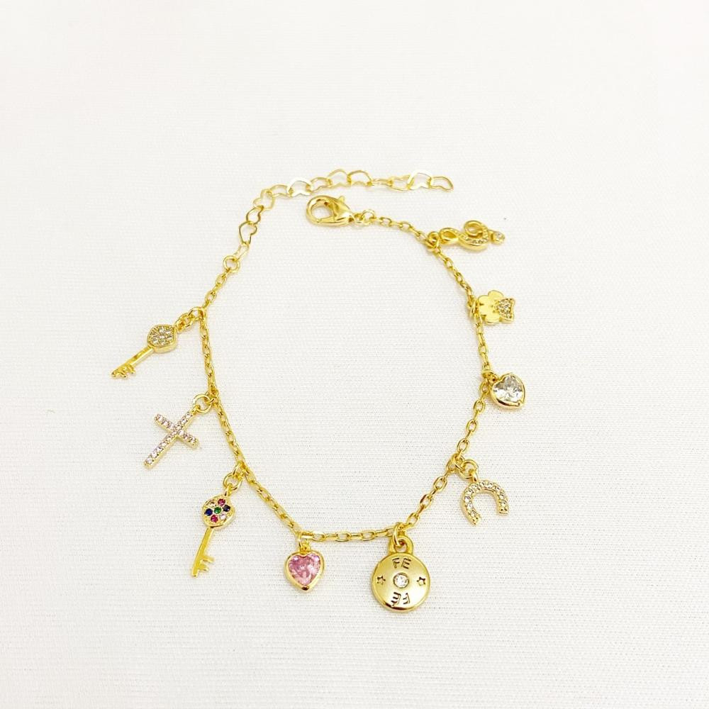 Pulseira com pingentes folheado a ouro 18k