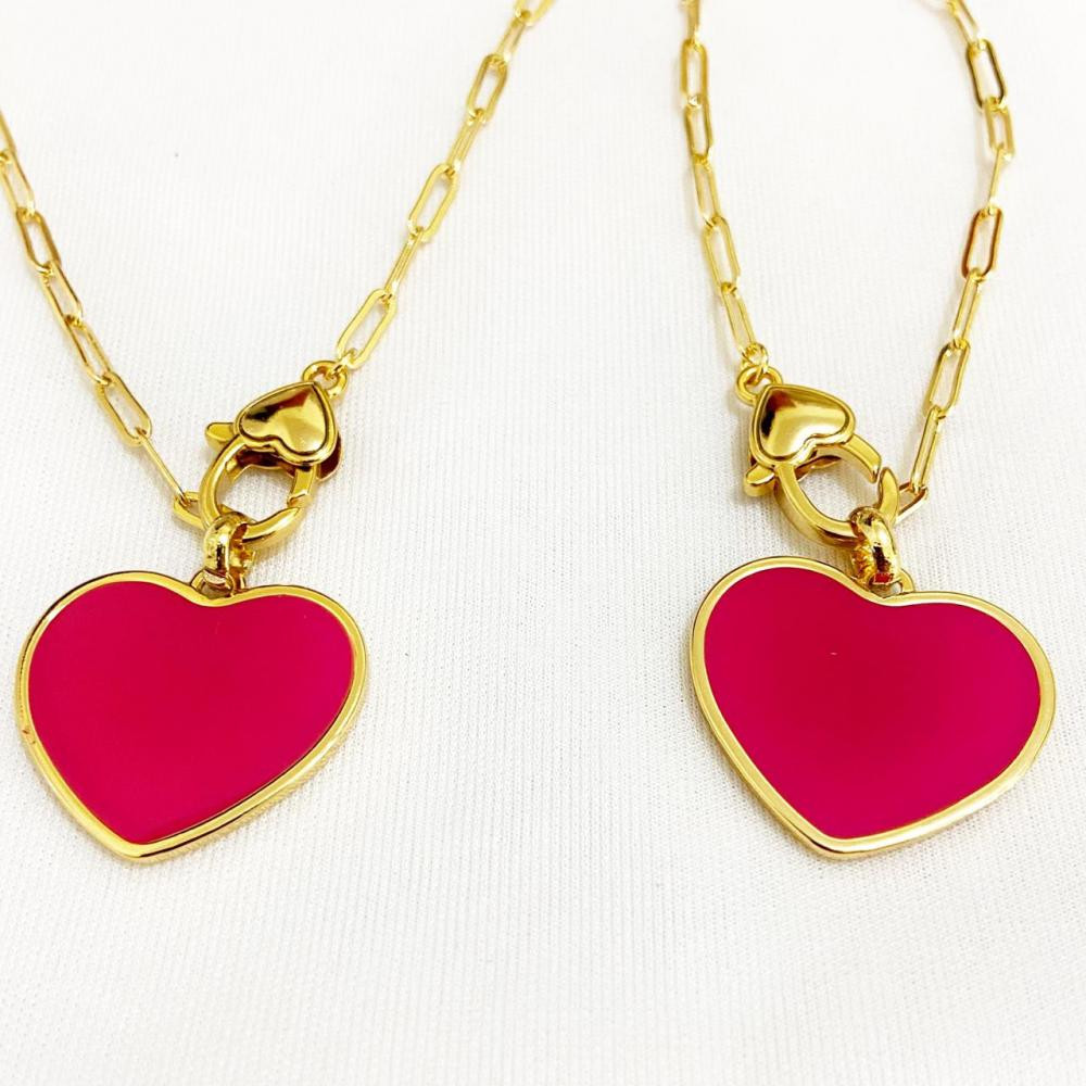 Conjunto de colar e pulseira com pingente de coração resinado folheado a ouro 18k