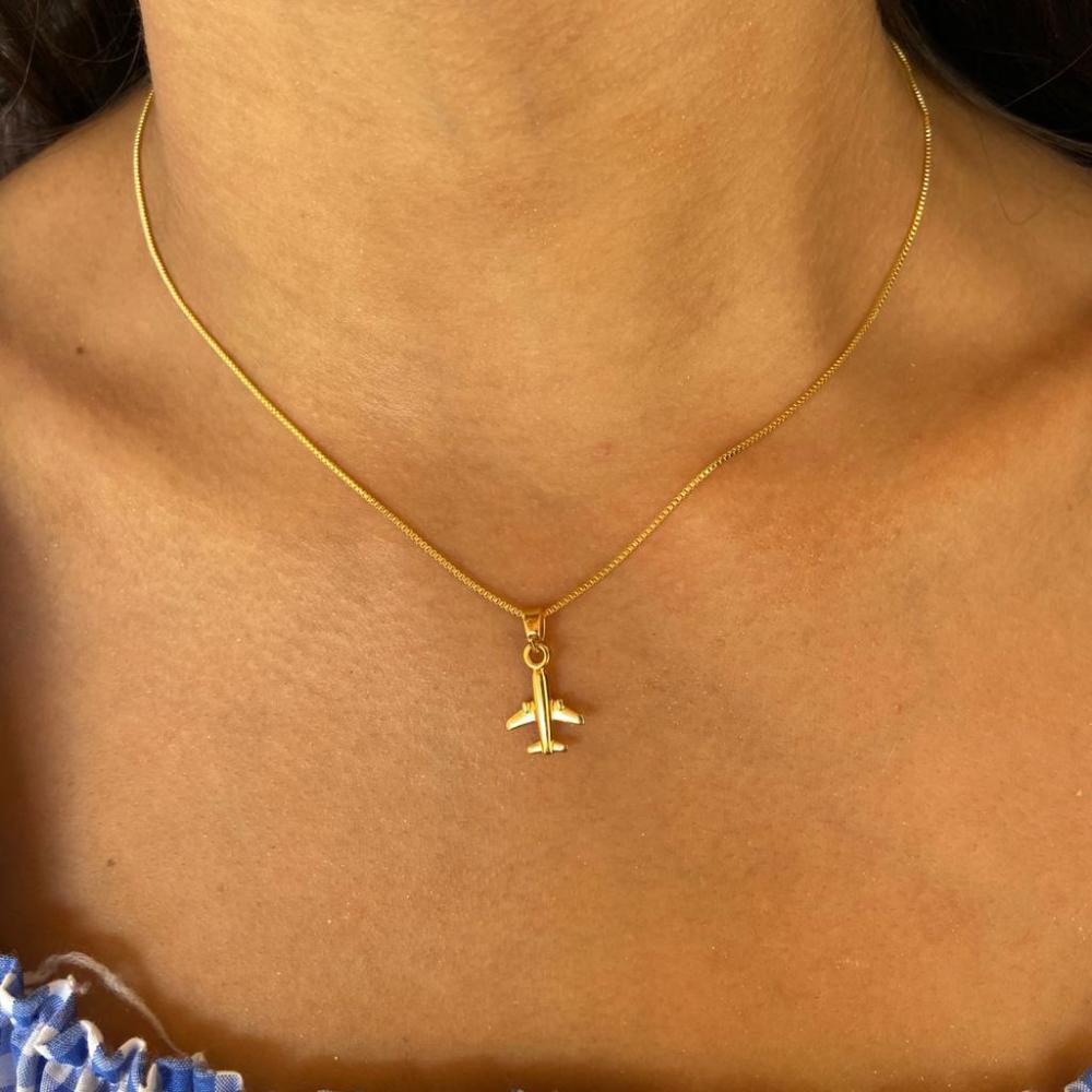 Colar com pingente de avião minimalista folheado a ouro 18k 