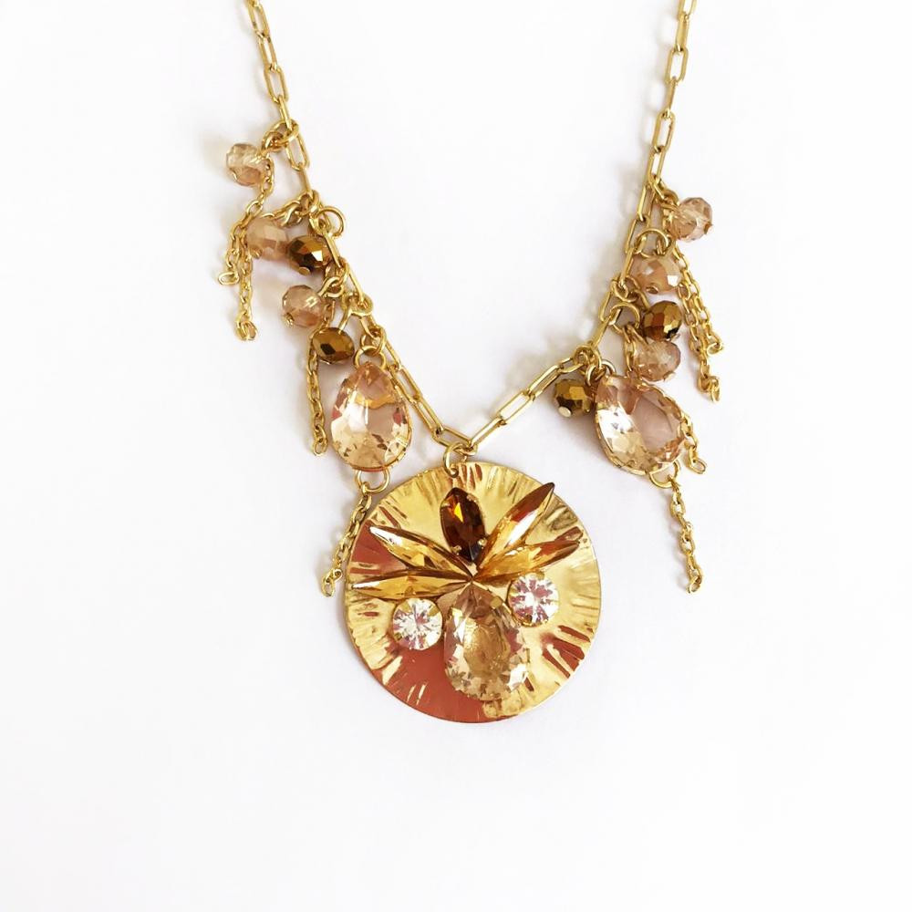 Colar contemporâneo folheado a ouro 18k  