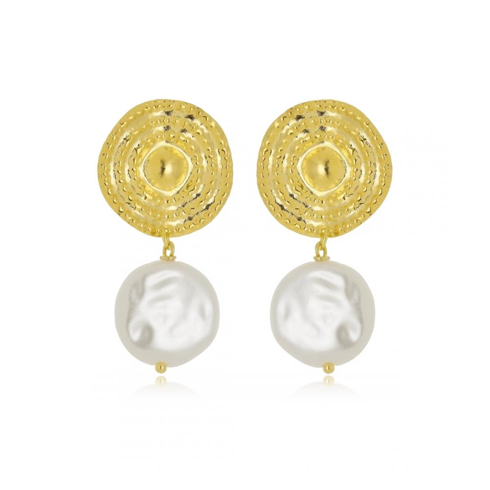 Brinco atemporal com pingente de madrepérola folheado a ouro 18k 
