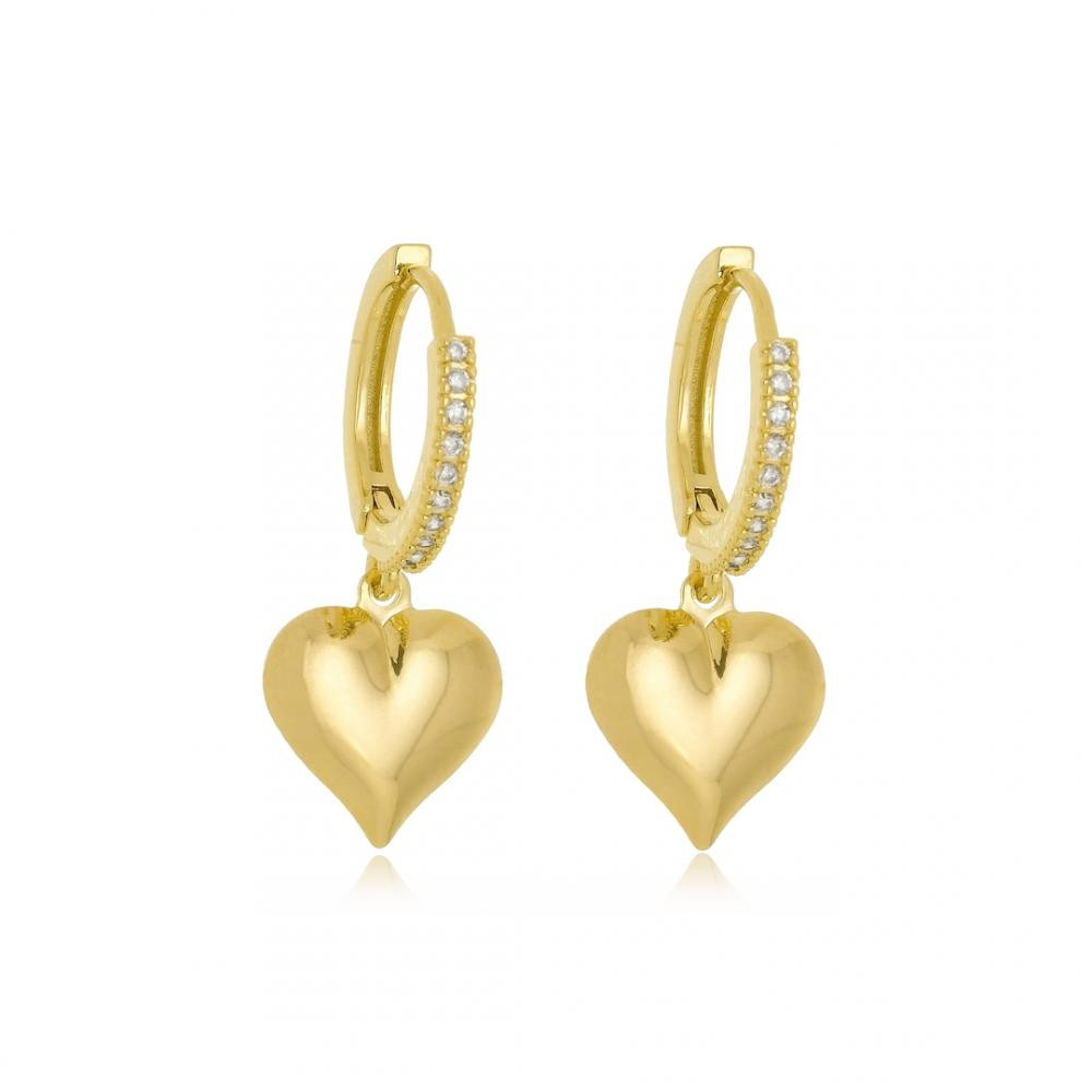 Brinco argola click cravejada com zircônia e pingente de coração liso folheado a ouro 18k 