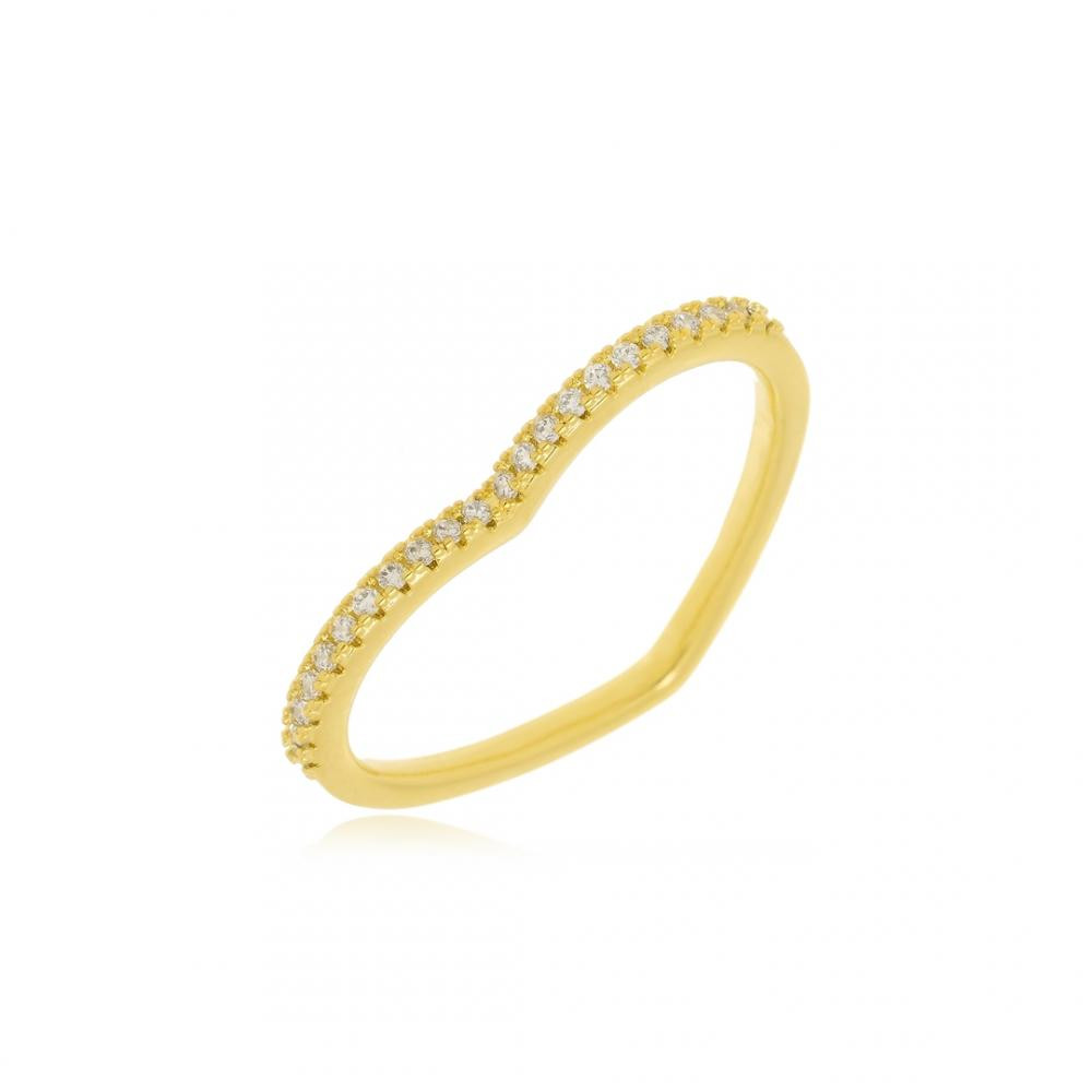 Anel em formato de coração cravejado com micro zircônia folheado a ouro 18k