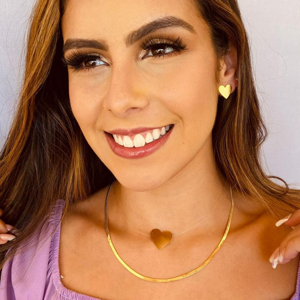 Colar linha invisível com pingente de coração banhado a ouro 18k