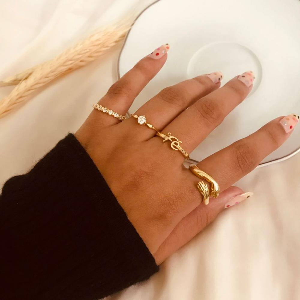 Anel de abraço regulável banhado a ouro 18k