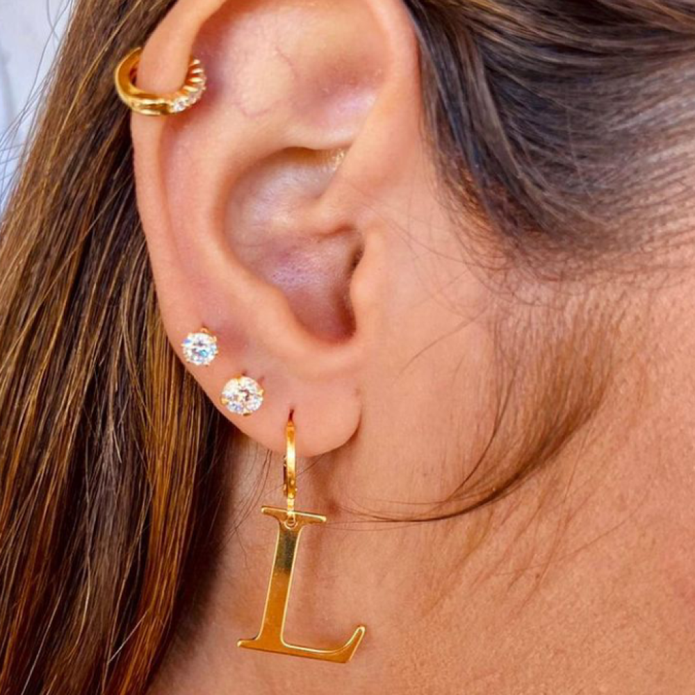 Brinco argola click personalizado folheado a ouro 18k