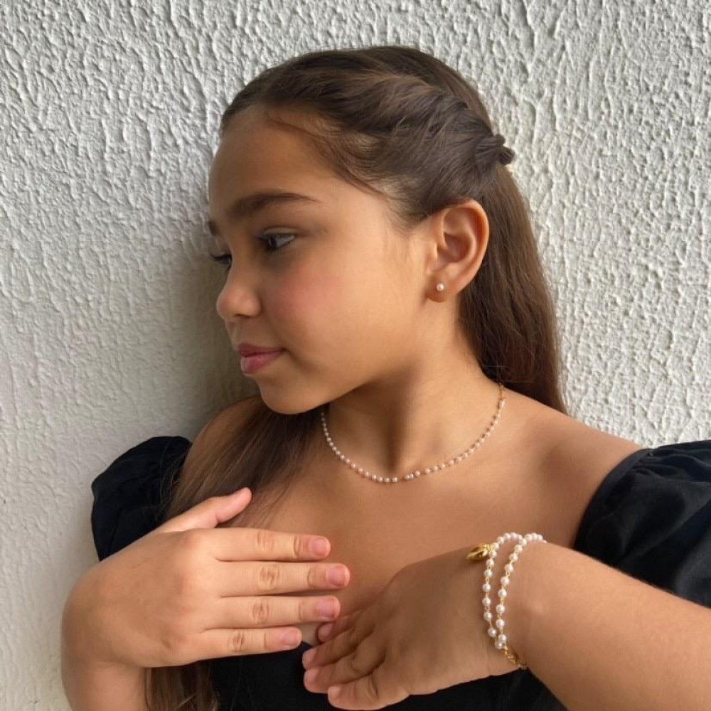 Pulseira infantil com corrente de pérola banhada a ouro 18k 
