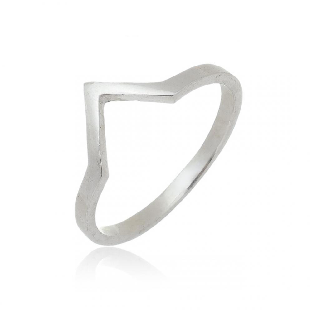 Anel minimalista em V de prata 925