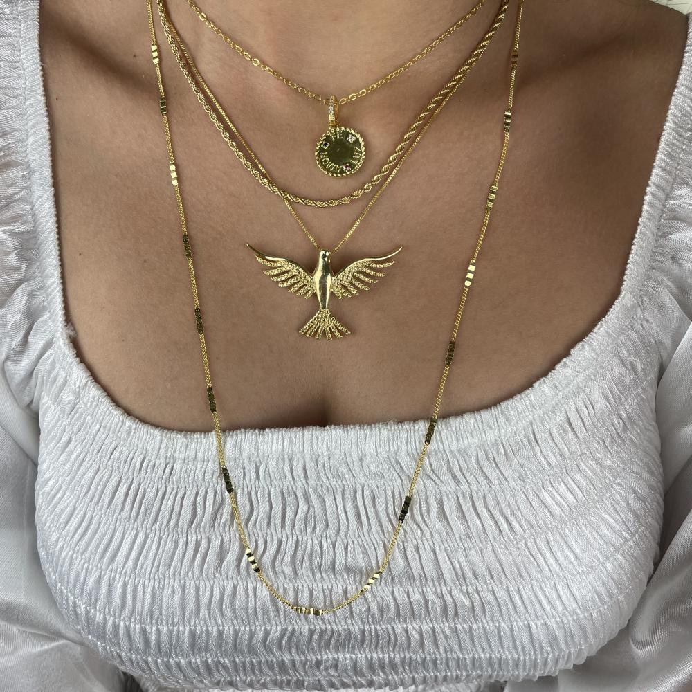 Colar com pingente de medalha luz folheado a ouro 18k