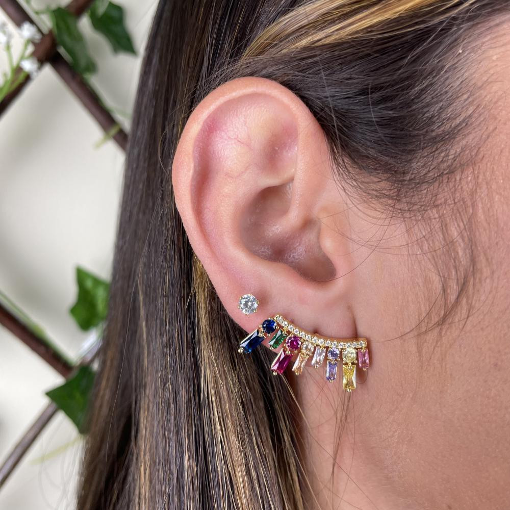 Brinco earcuff cravejado folheado a ouro 18k 