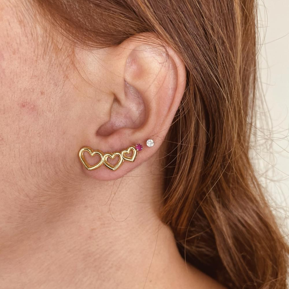 Brinco earcuff  de coração  folheado a ouro 18k 
