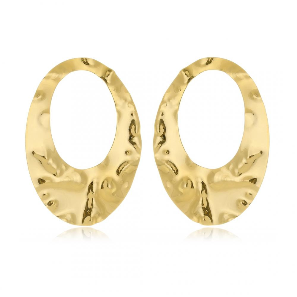 Brinco oval grande martelado banhado a ouro 18k