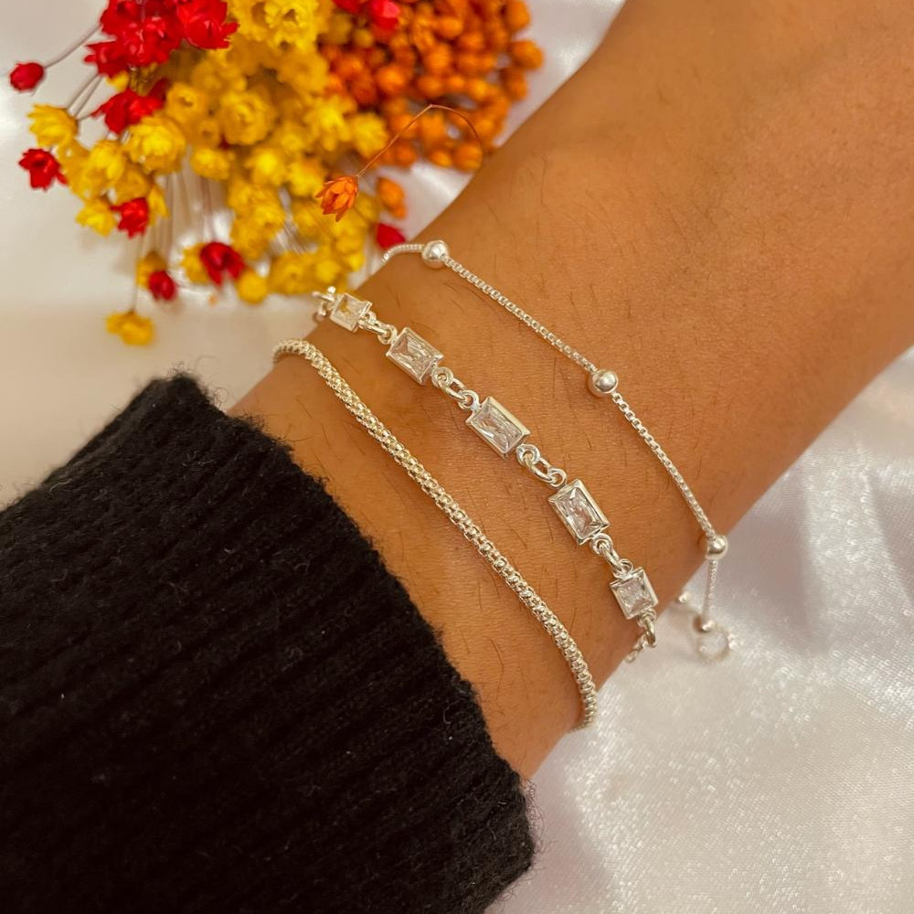 Pulseira de bolinha na corrente veneziana  na prata 925