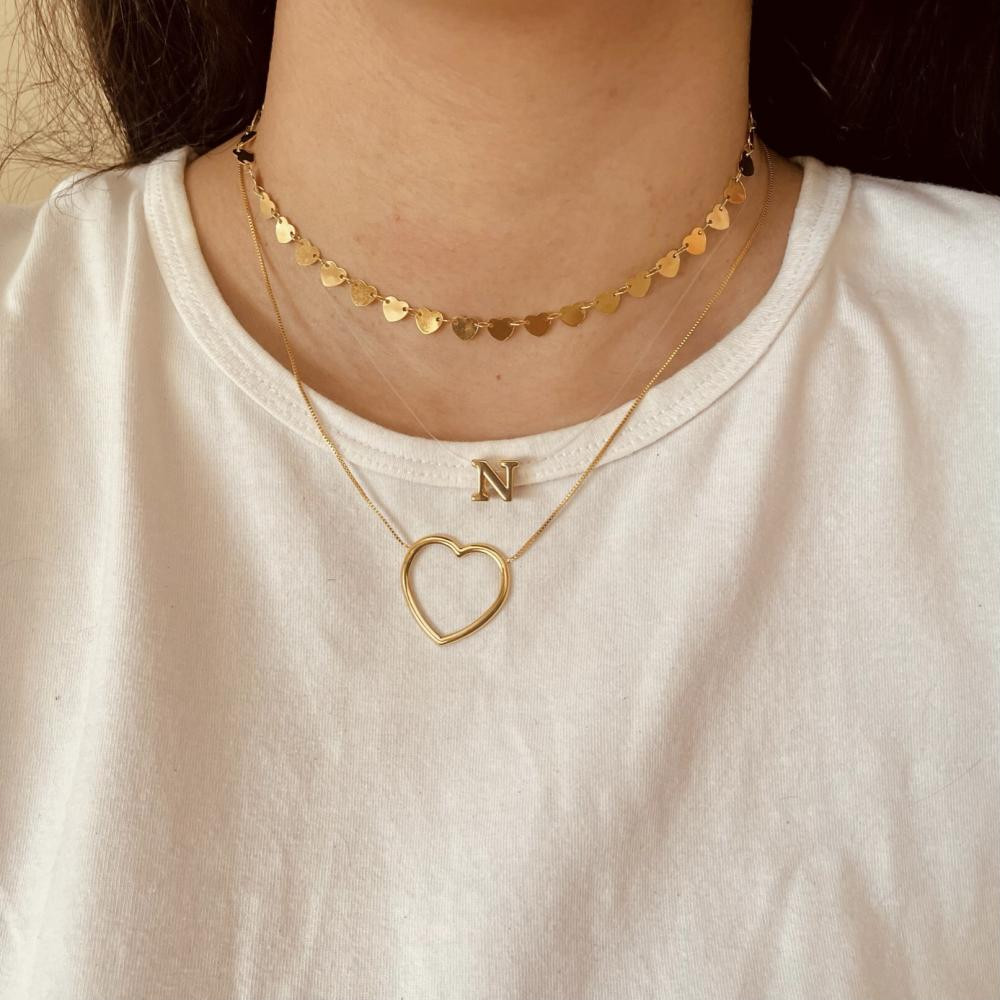 Colar com pingente de coração vazado folheado a ouro 18k