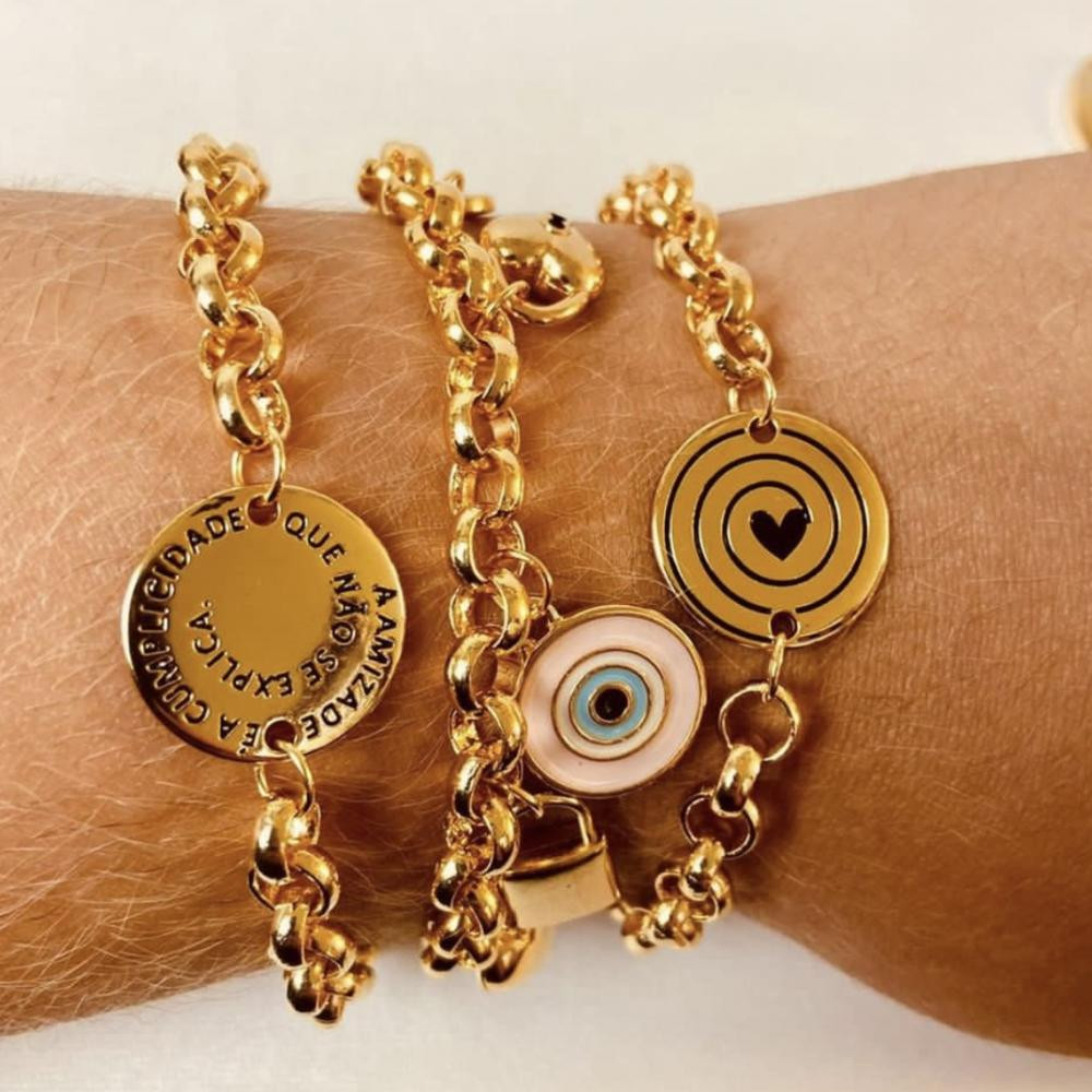 Pulseira com corrente de elo português e pingente banhada a ouro 18k