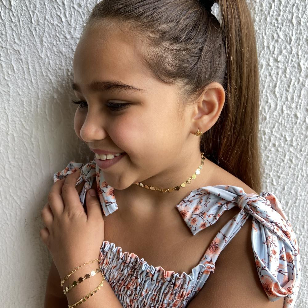 Argola infantil com coração cravejado folheado a ouro 18k 