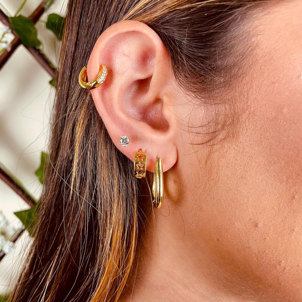 Brinco de argola pequena estrela banhado a ouro  18k