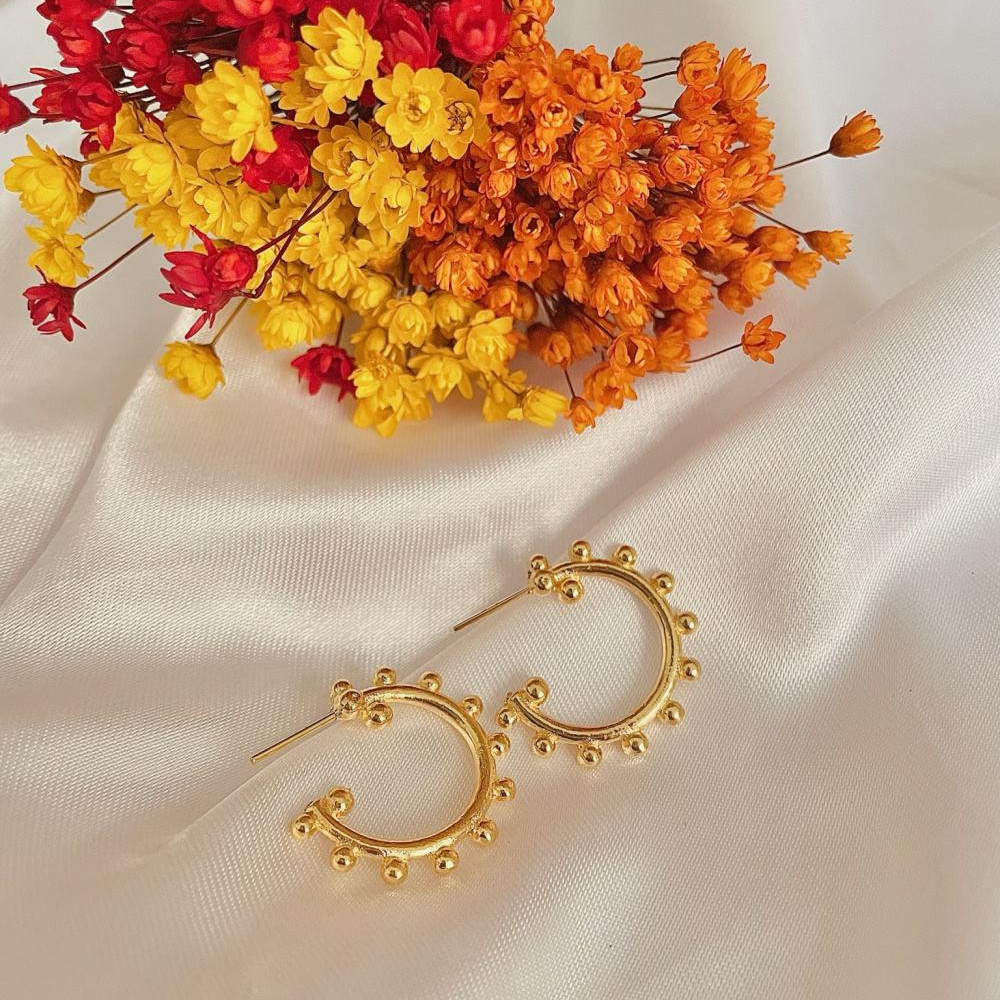Brinco argola minimalista banhado em ouro 18k 