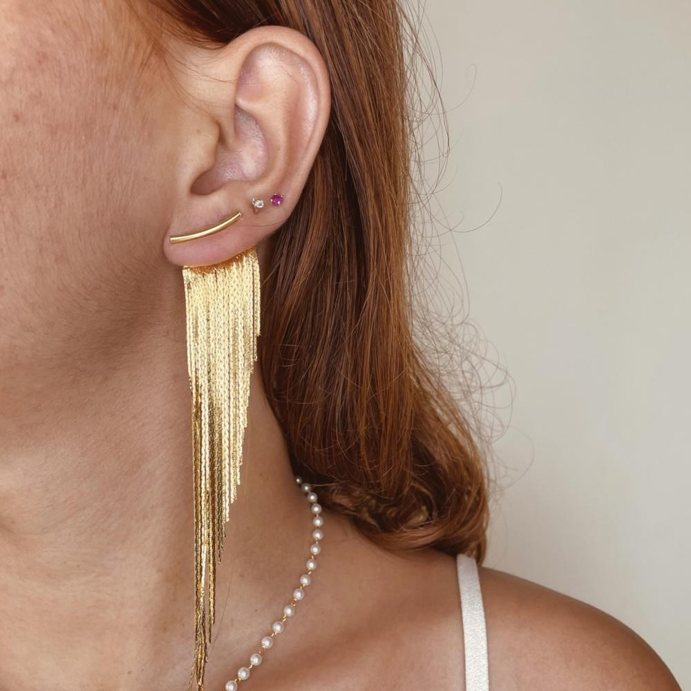 Brinco Carol earcuff de franja banhado em ouro 18k 