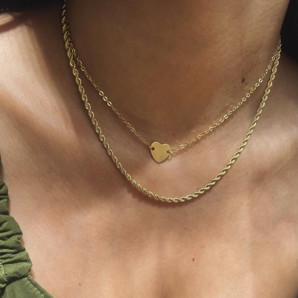 Choker de coração solitário banhada a ouro 18k 