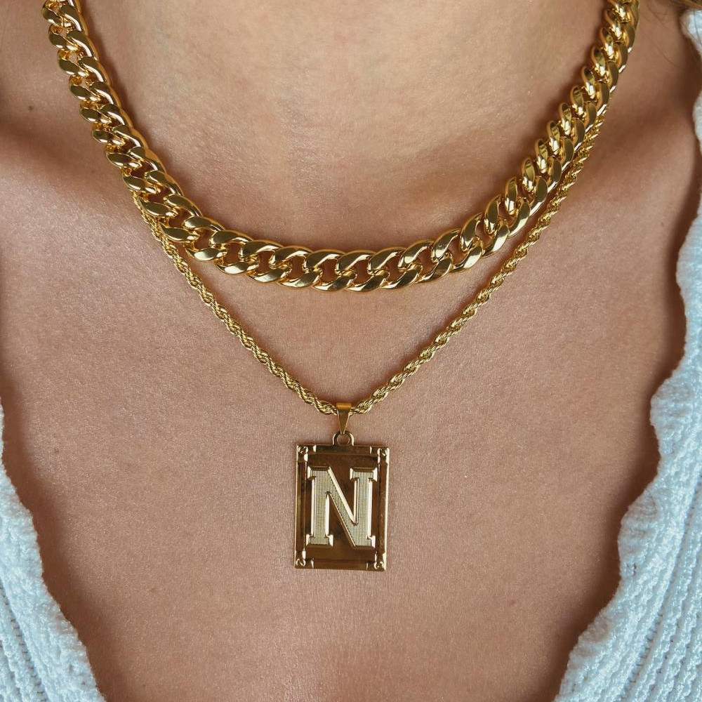 Colar personalizado placa de letra com corrente cabo de aço banhado a ouro 18k