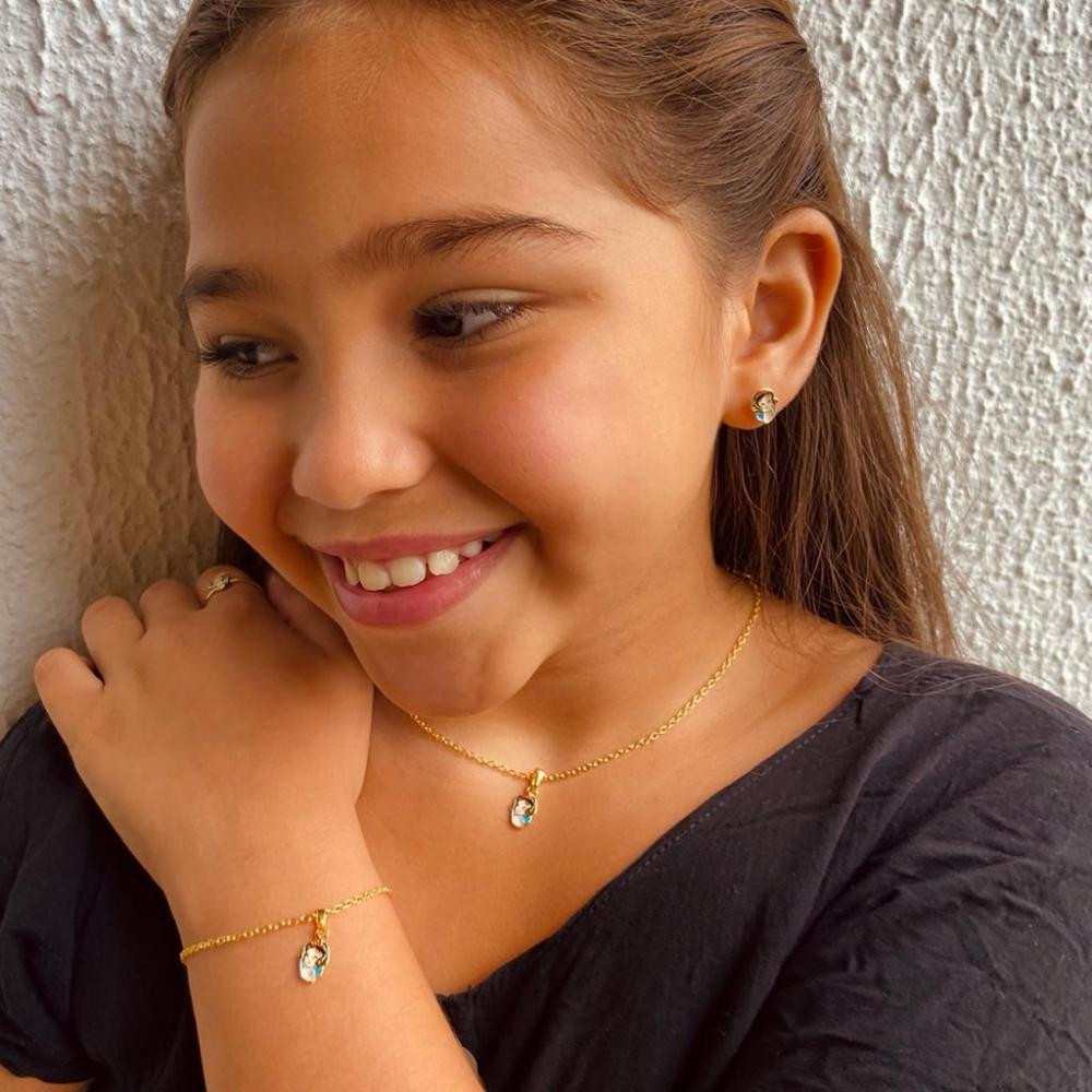 Colar infantil com pingente de Branca de Neve banhado a ouro 18k 
