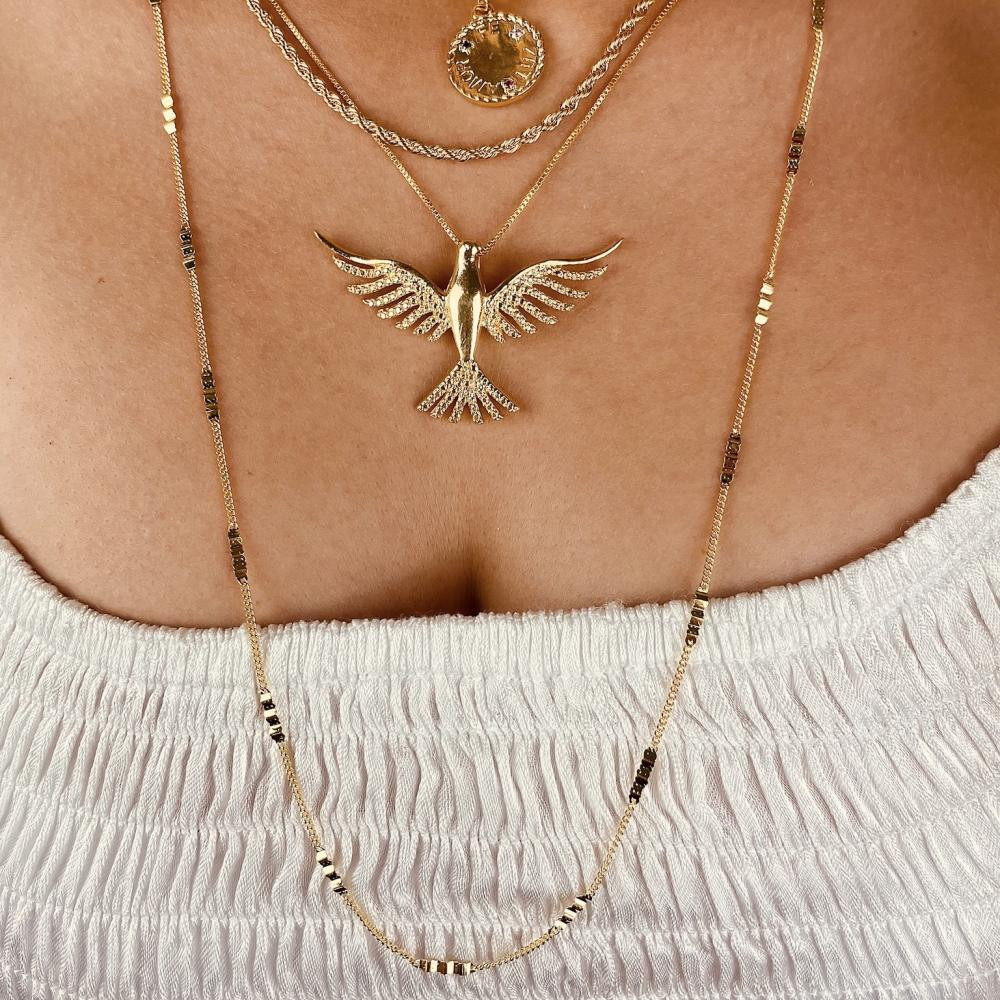 Colar minimalista longo com corrente de chapa ondulada folheada a ouro 18k  